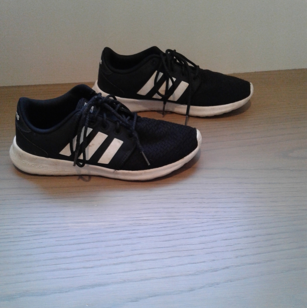 Adidas Cloudfoam Ladies Sneakers Size 7.5